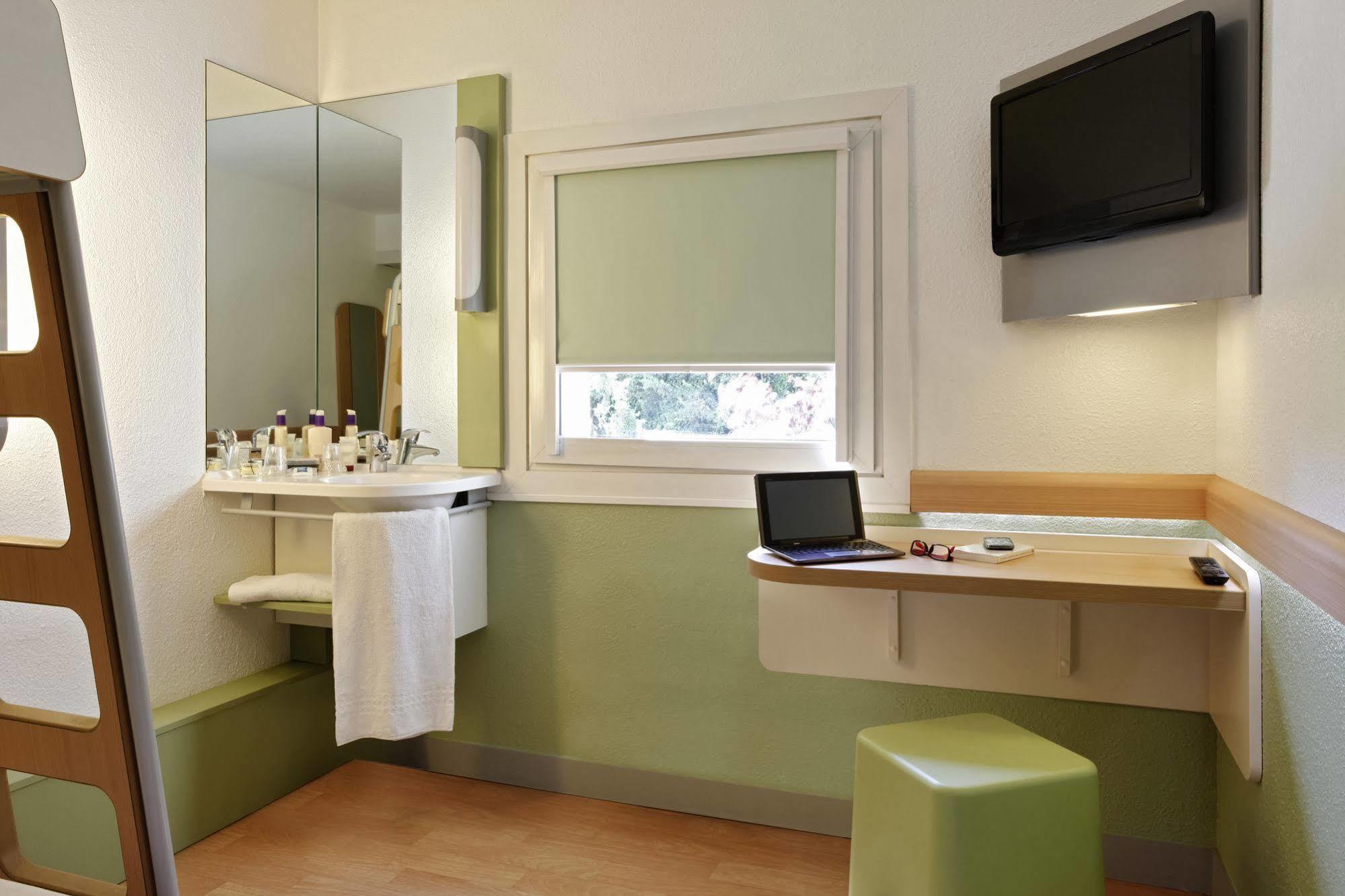 Ibis Budget Aix En Provence Est Le Canet Мерёй Экстерьер фото